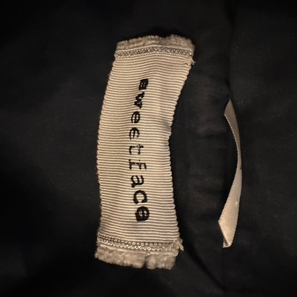 Designed trench coat - Picture 12 of 16